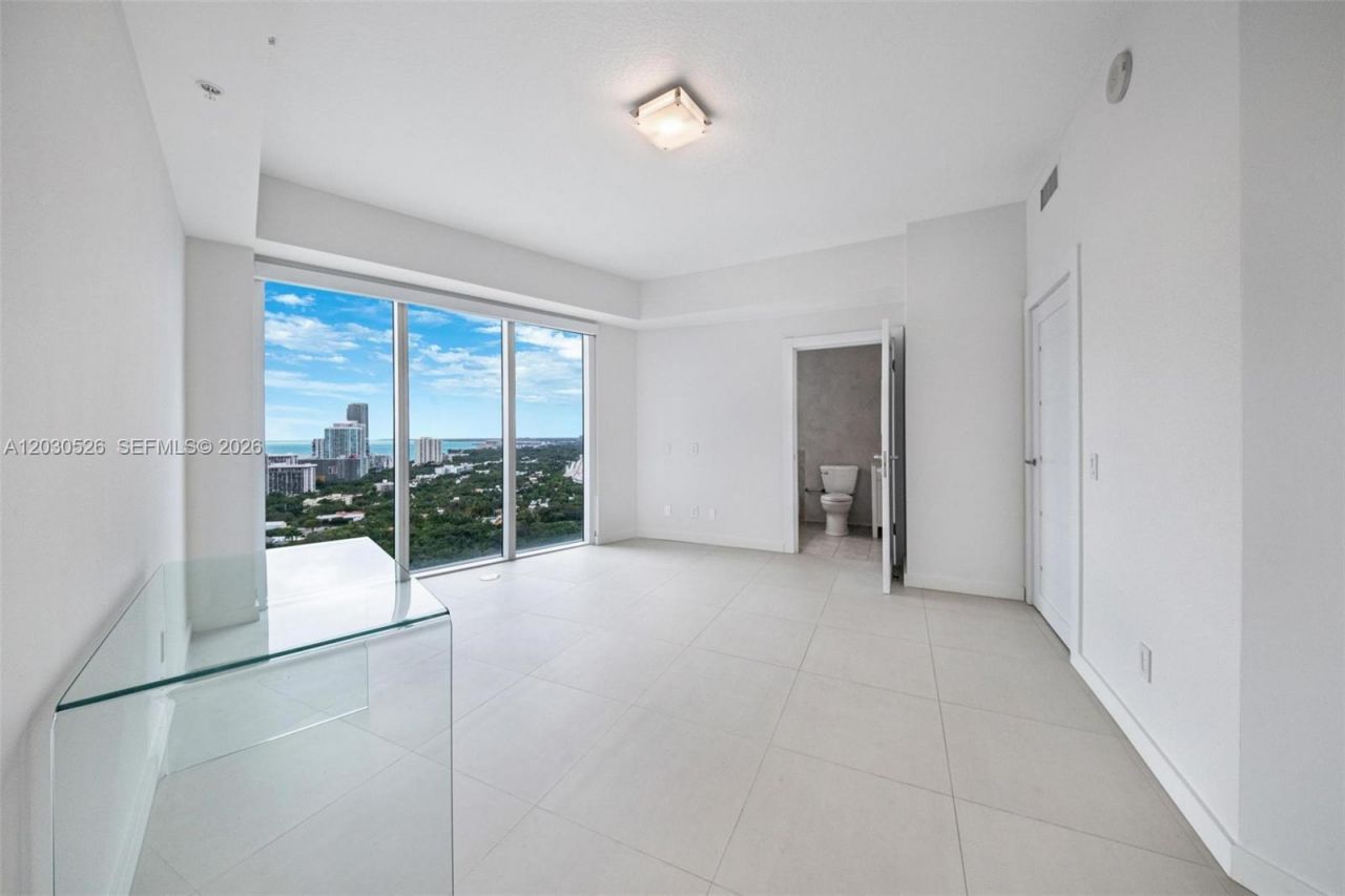 60 SW 13th St , Unit 2600, Miami, FL 33130 Photo