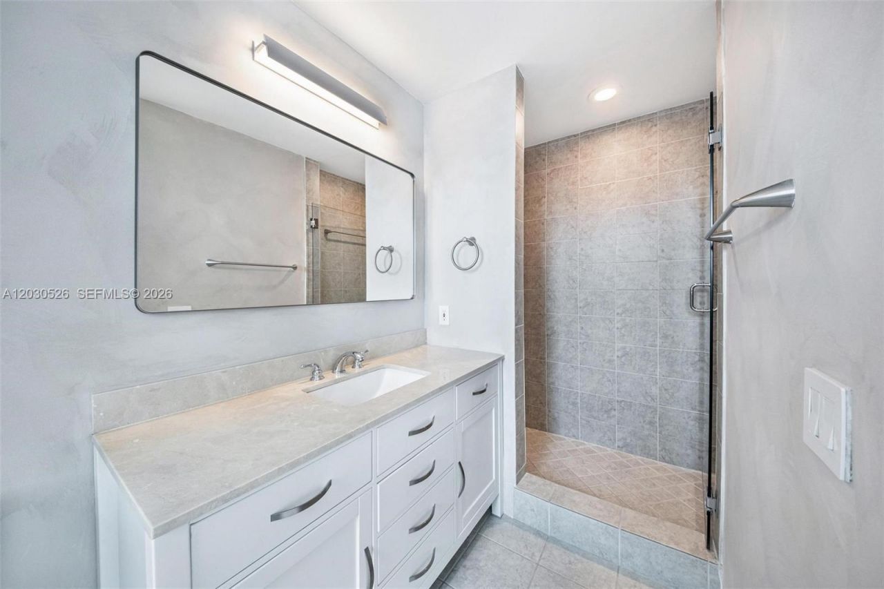 60 SW 13th St , Unit 2600, Miami, FL 33130 Photo