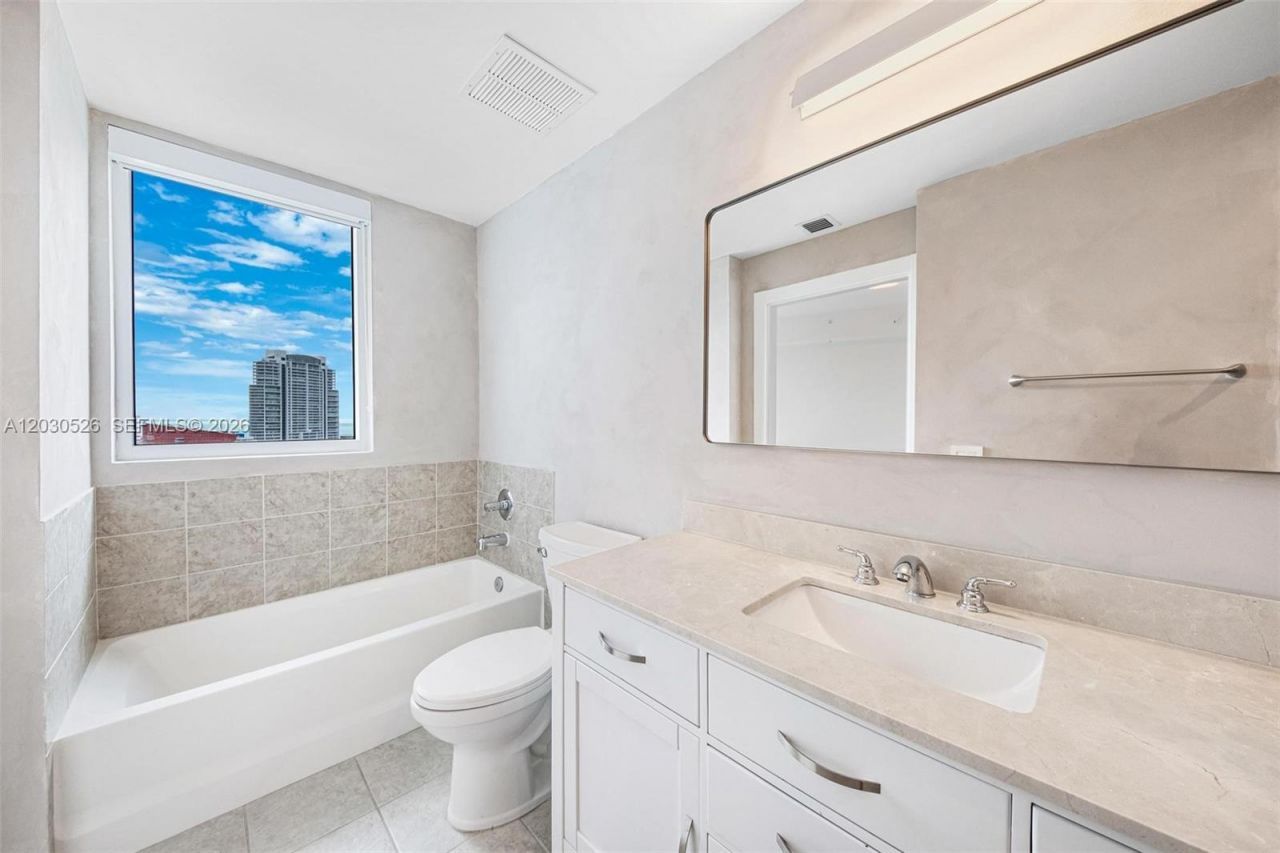 60 SW 13th St , Unit 2600, Miami, FL 33130 Photo