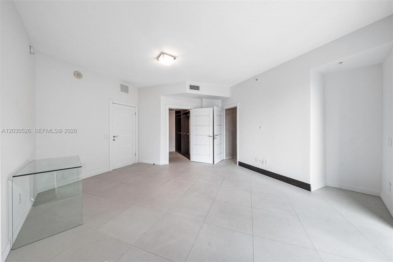 60 SW 13th St , Unit 2600, Miami, FL 33130 Photo