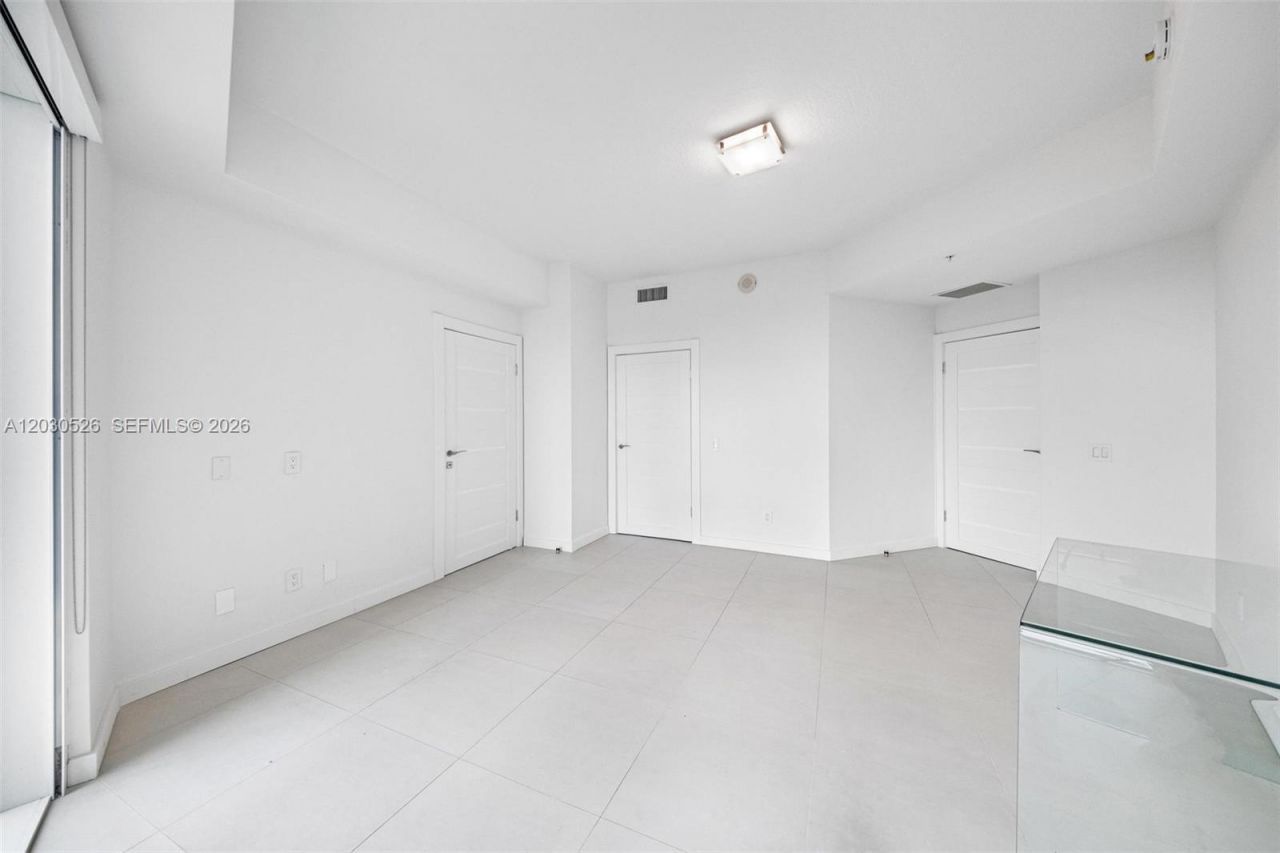 60 SW 13th St , Unit 2600, Miami, FL 33130 Photo