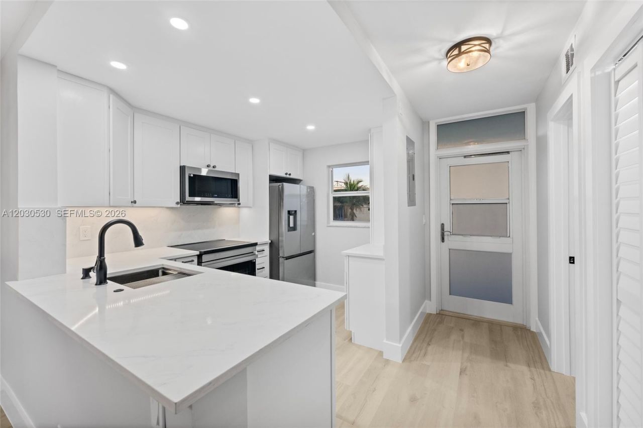 1770 S Ocean Blvd , Unit 403, Lauderdale by the Sea, FL 33062 Photo
