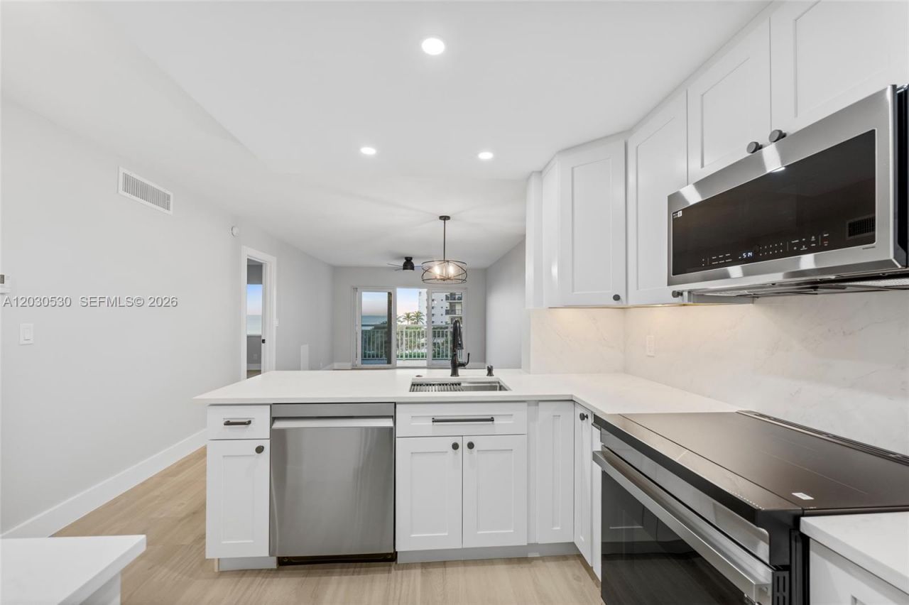 1770 S Ocean Blvd , Unit 403, Lauderdale by the Sea, FL 33062 Photo