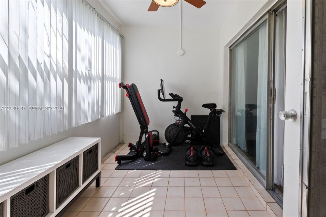 2800 N Palm Aire Dr , Unit 405, Pompano Beach, FL 33069 Photo