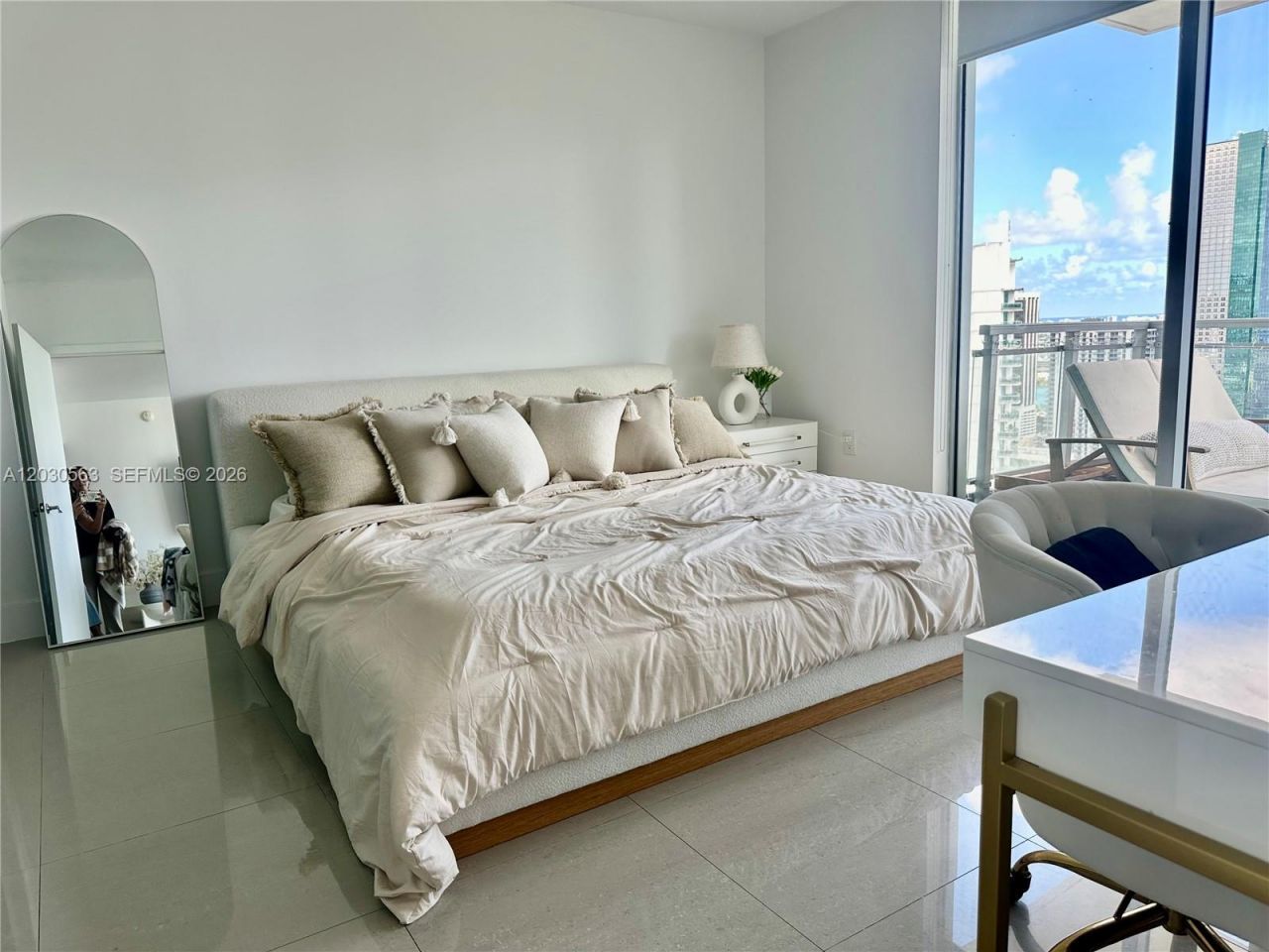 92 SW 3rd St , Unit 4111, Miami, FL 33130 Photo