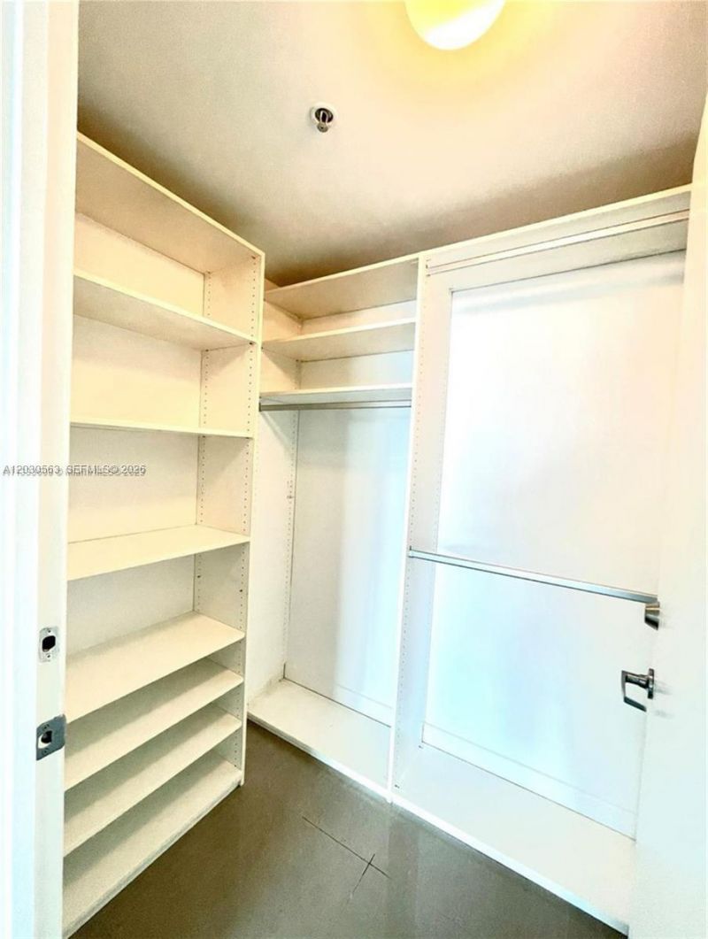 92 SW 3rd St , Unit 4111, Miami, FL 33130 Photo
