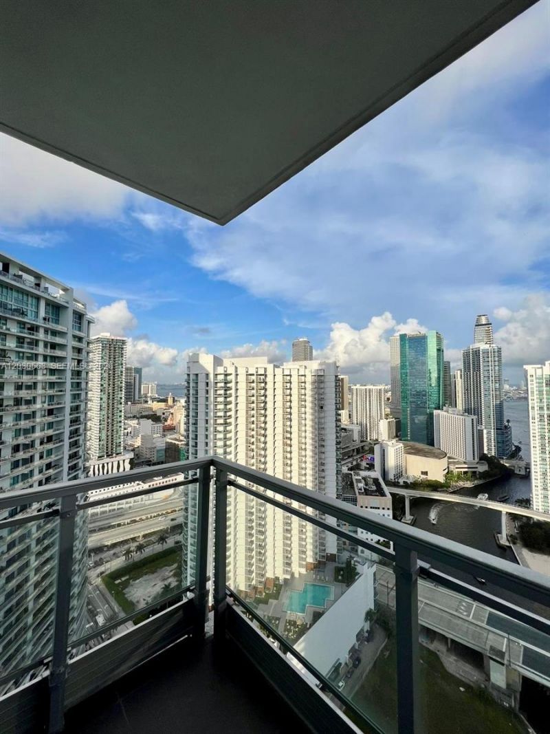 92 SW 3rd St , Unit 4111, Miami, FL 33130 Photo
