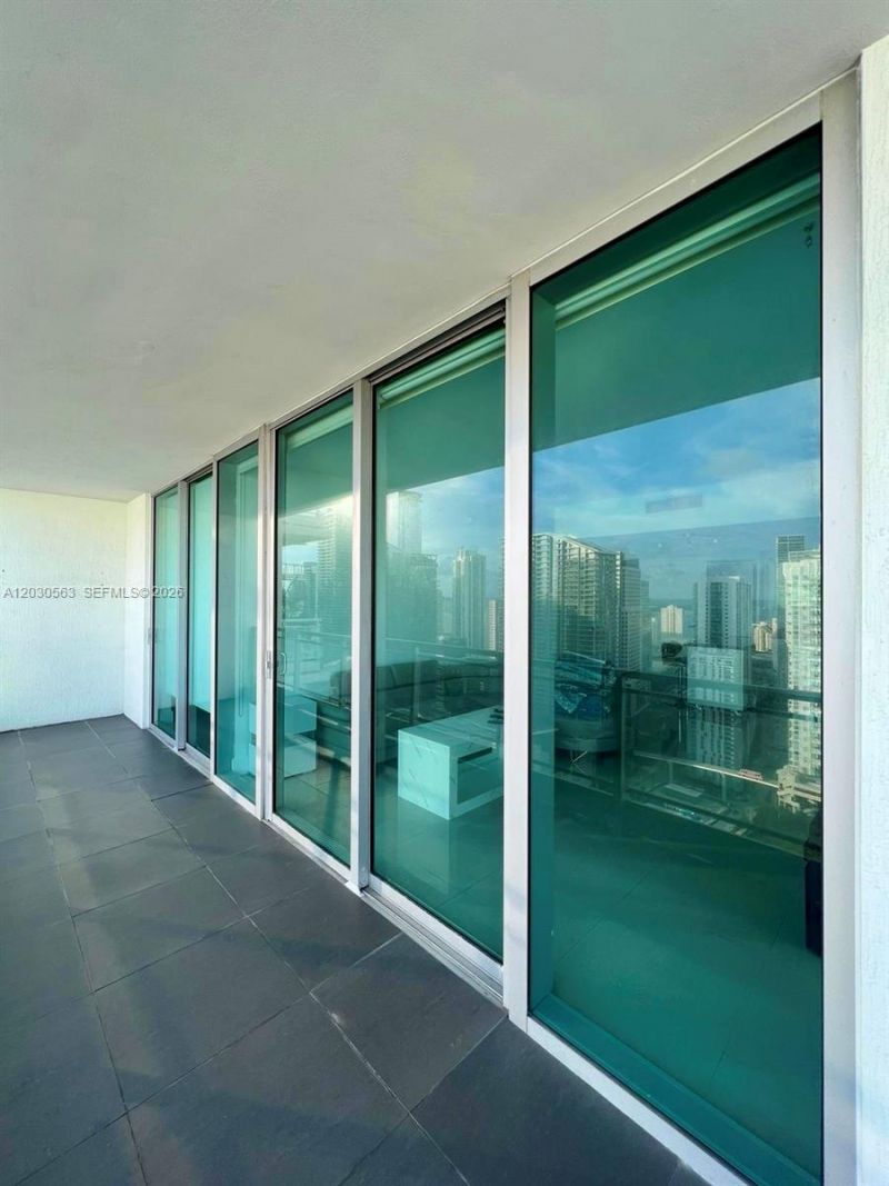 92 SW 3rd St , Unit 4111, Miami, FL 33130 Photo