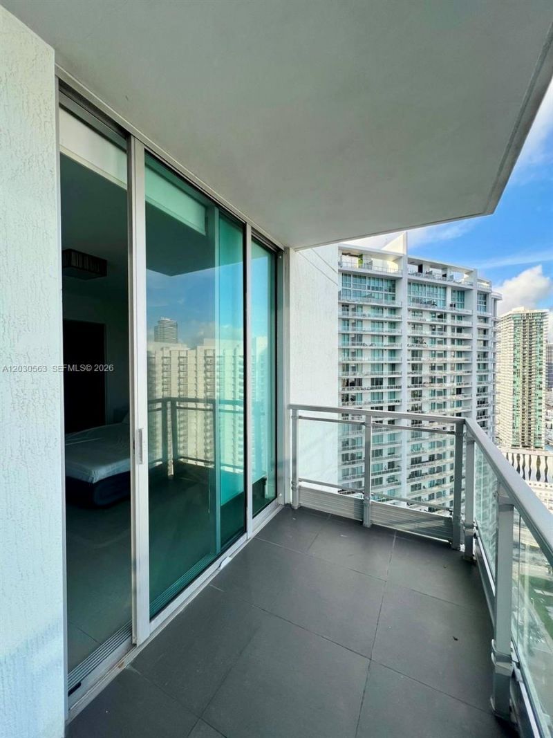 92 SW 3rd St , Unit 4111, Miami, FL 33130 Photo