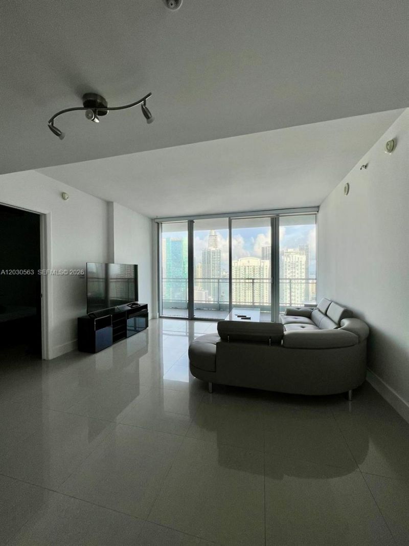 92 SW 3rd St , Unit 4111, Miami, FL 33130 Photo