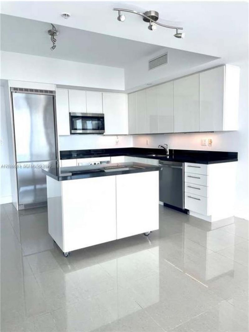 92 SW 3rd St , Unit 4111, Miami, FL 33130 Photo