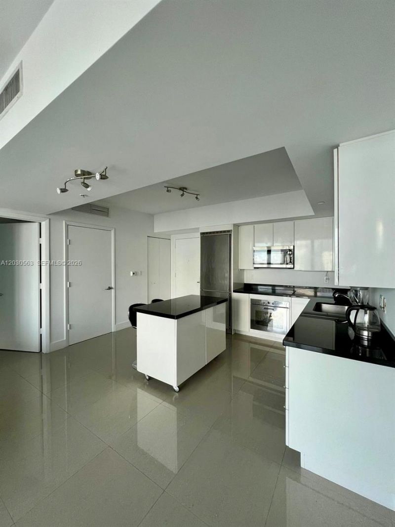 92 SW 3rd St , Unit 4111, Miami, FL 33130 Photo