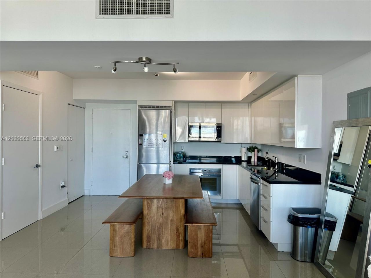 92 SW 3rd St , Unit 4111, Miami, FL 33130 Photo