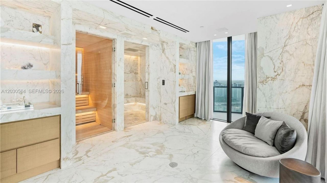 19575 Collins Ave, Unit PH-43, Sunny Isles Beach, FL 33160 Photo