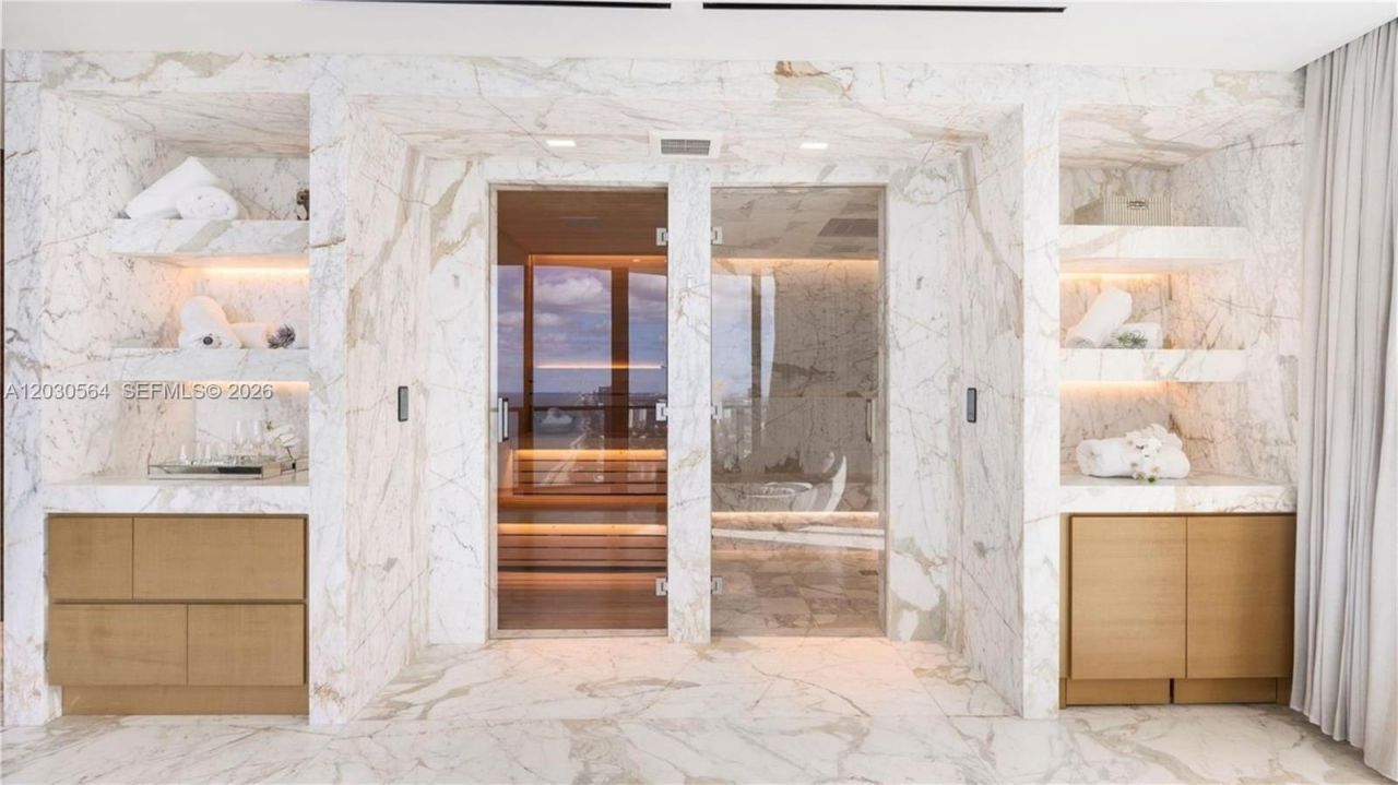 19575 Collins Ave, Unit PH-43, Sunny Isles Beach, FL 33160 Photo