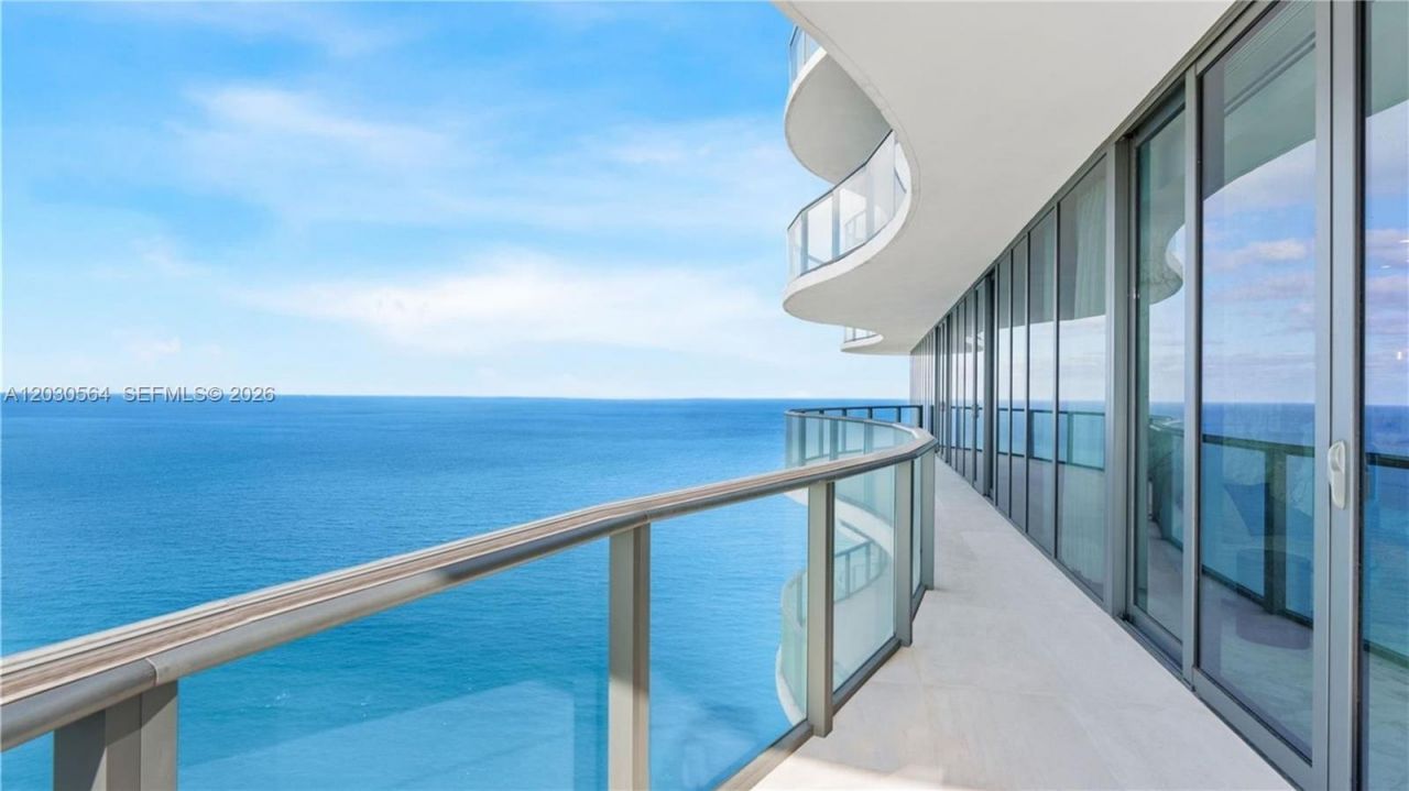 19575 Collins Ave, Unit PH-43, Sunny Isles Beach, FL 33160 Photo