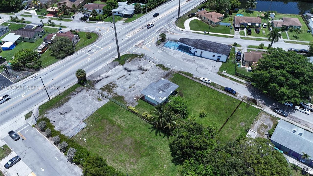 1550 NW 95th St , Miami, FL 33147 Photo