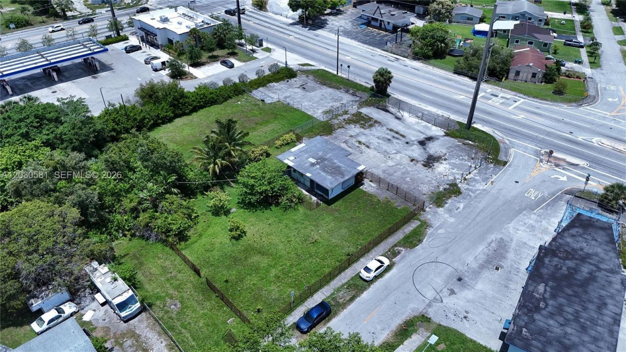 1550 NW 95th St , Miami, FL 33147 Photo