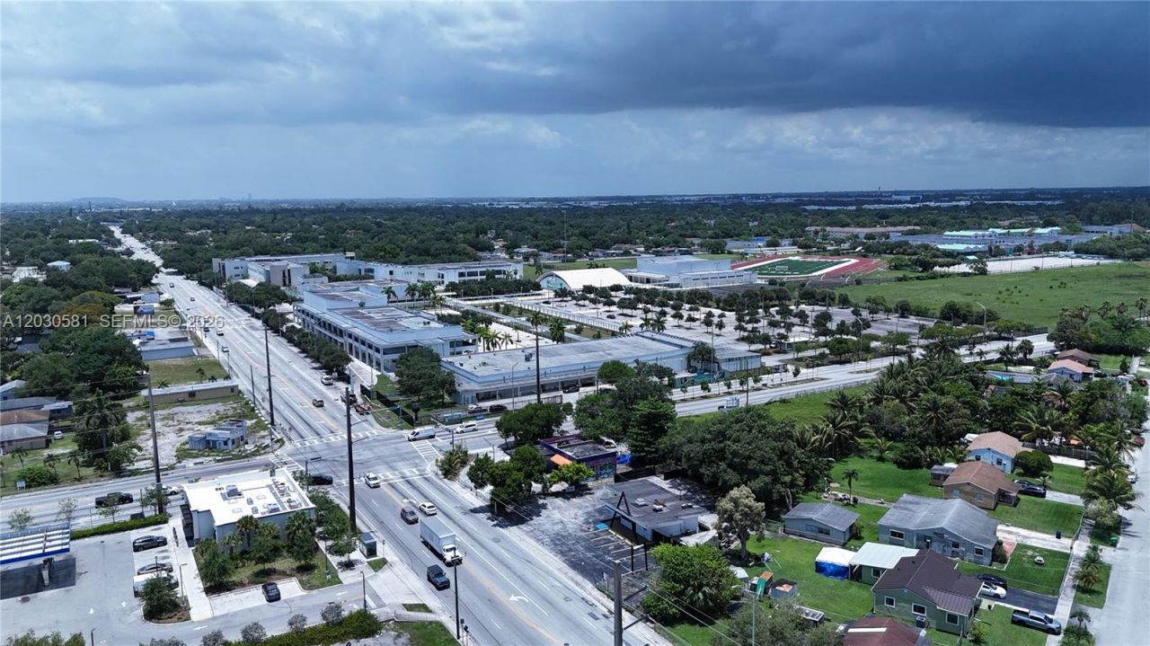 1550 NW 95th St , Miami, FL 33147 Photo