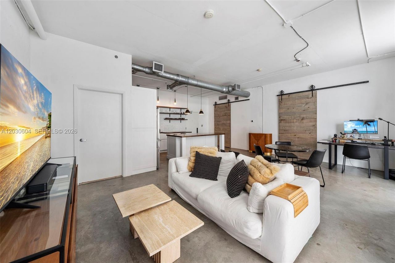 444 NE 30th St , Unit 402, Miami, FL 33137 Photo