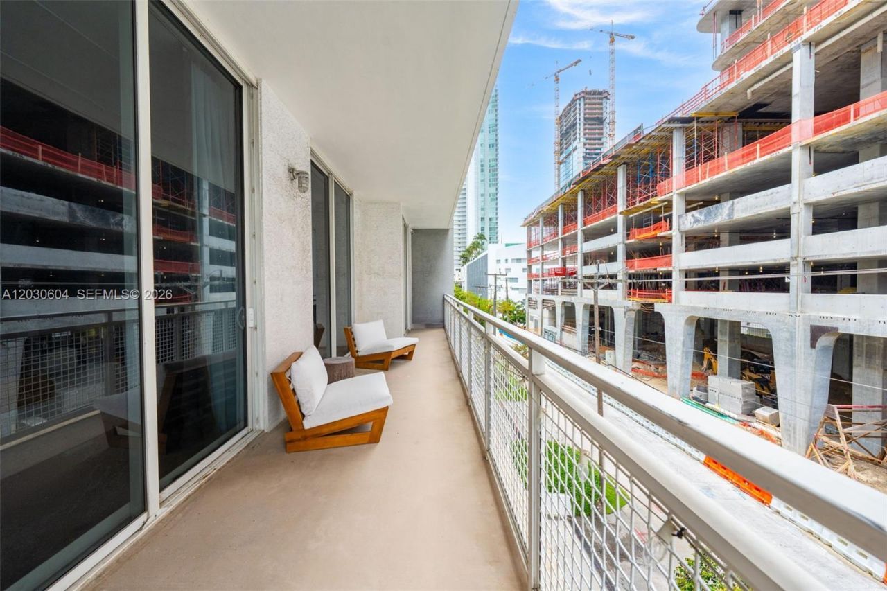 444 NE 30th St , Unit 402, Miami, FL 33137 Photo