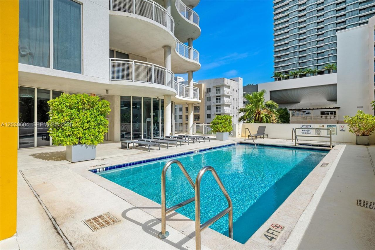 444 NE 30th St , Unit 402, Miami, FL 33137 Photo