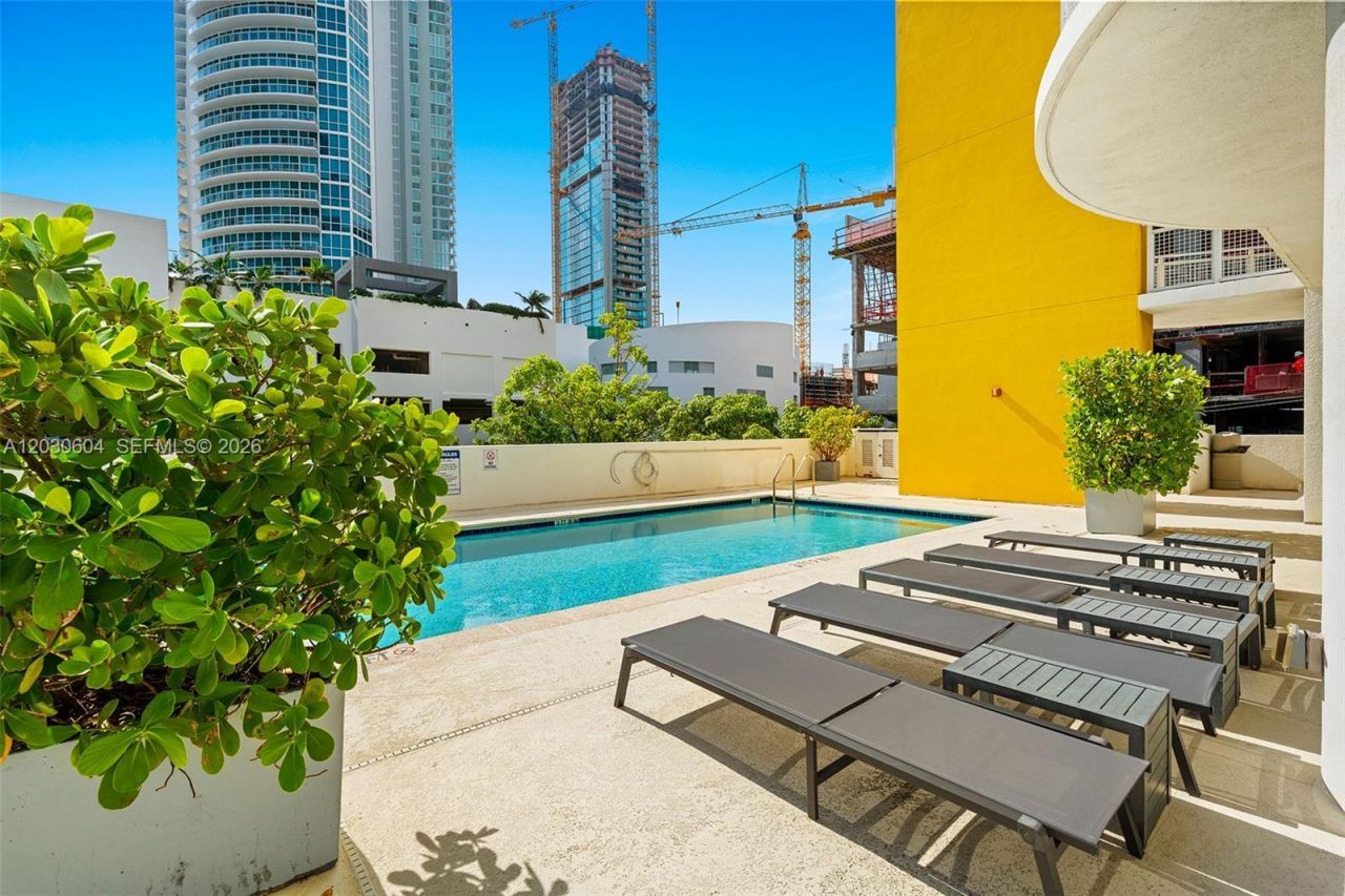 444 NE 30th St , Unit 402, Miami, FL 33137 Photo