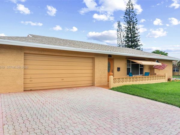 7617 NW 66th Ter , Tamarac, FL 33321