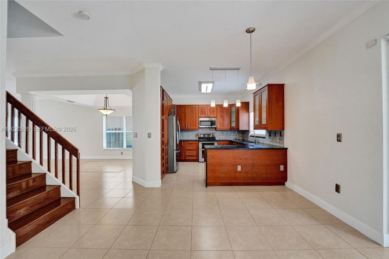 1958 NW 171st Ave , Pembroke Pines, FL 33028 Photo
