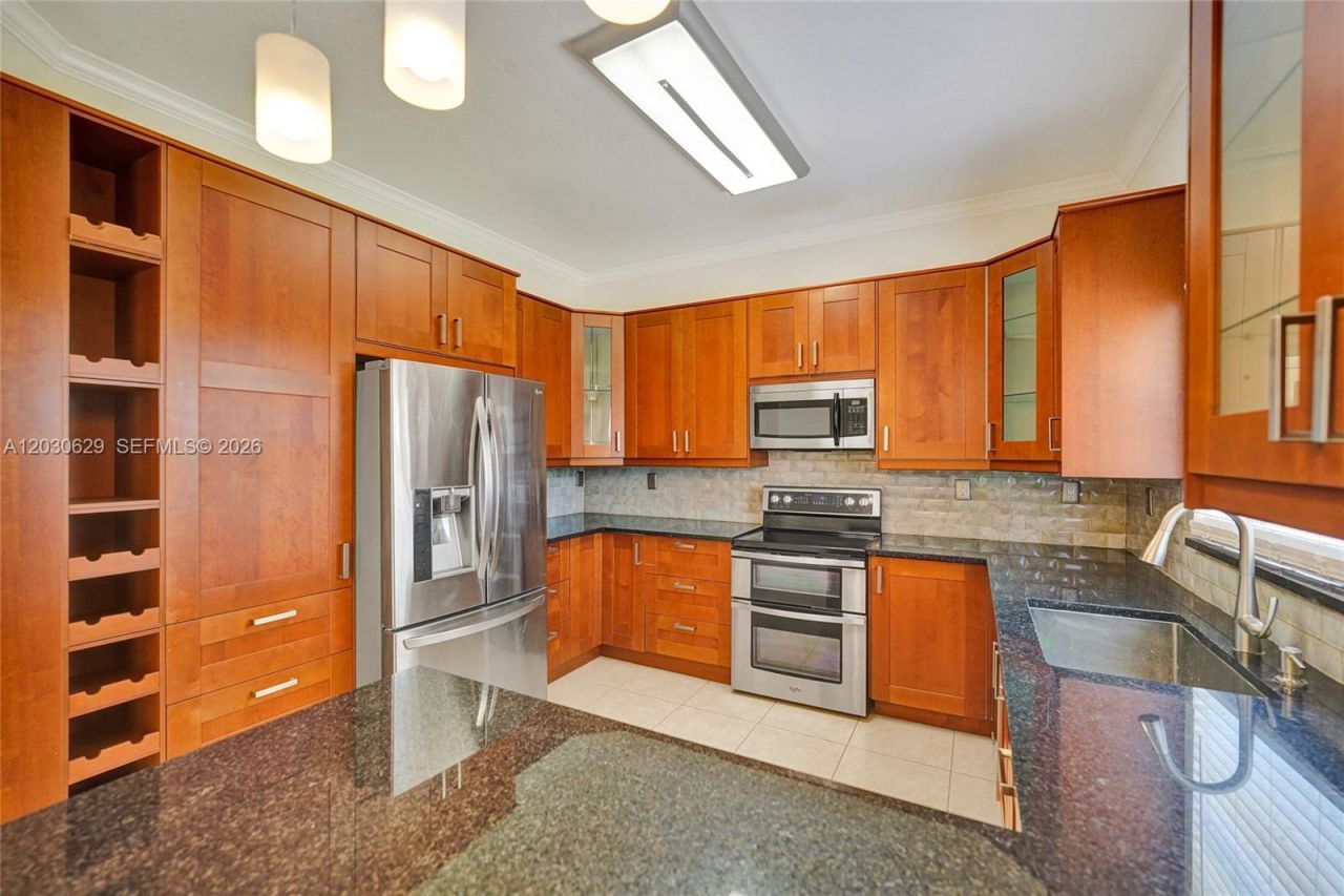 1958 NW 171st Ave , Pembroke Pines, FL 33028 Photo