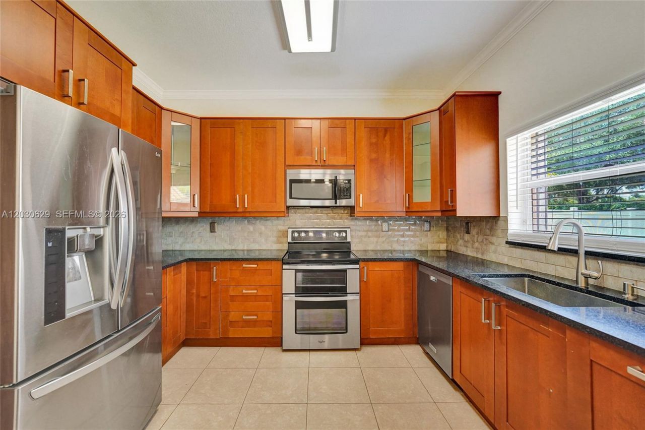1958 NW 171st Ave , Pembroke Pines, FL 33028 Photo