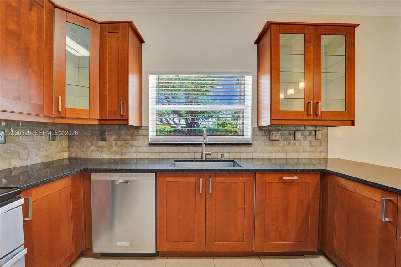1958 NW 171st Ave , Pembroke Pines, FL 33028 Photo
