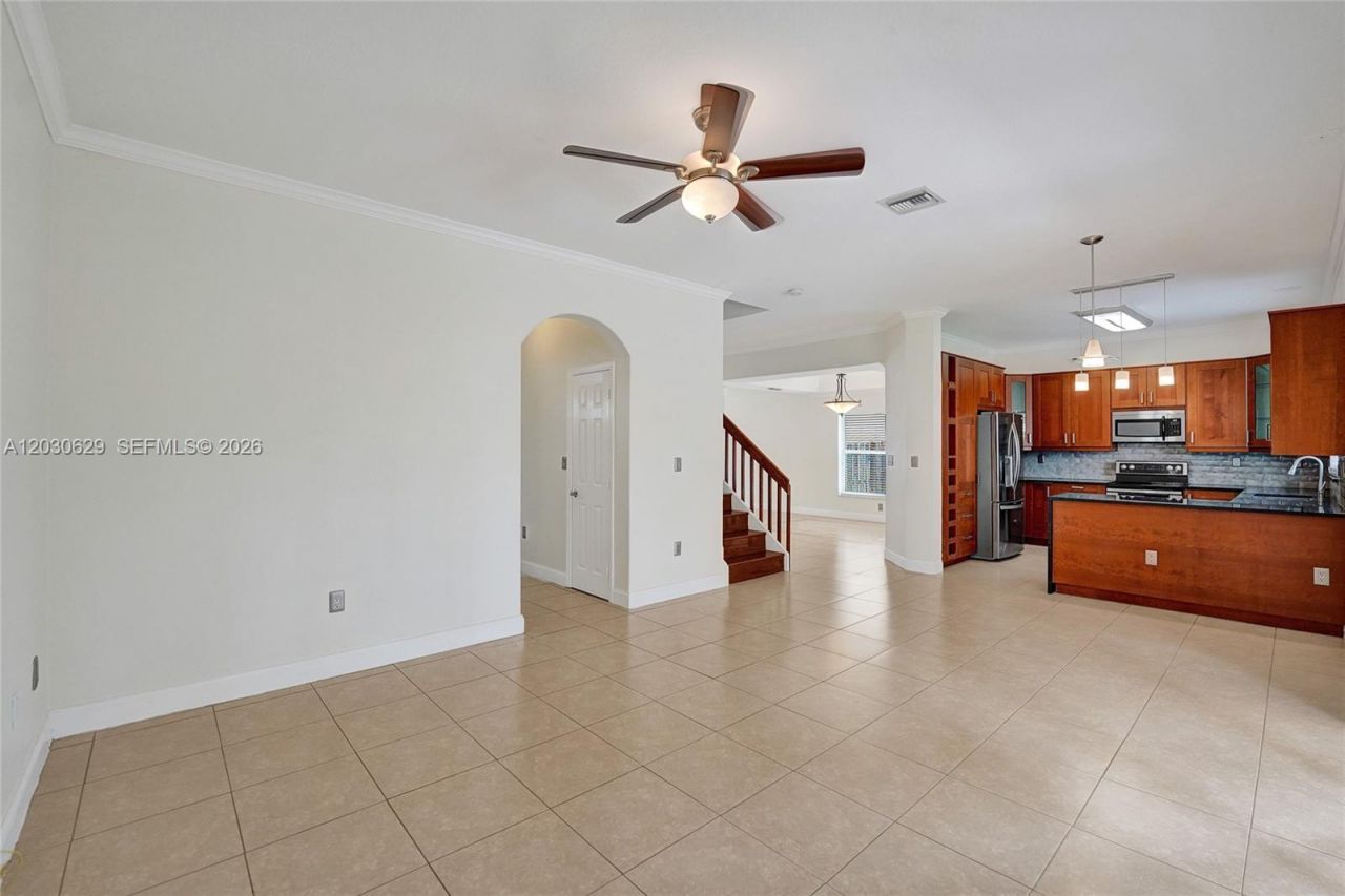 1958 NW 171st Ave , Pembroke Pines, FL 33028 Photo