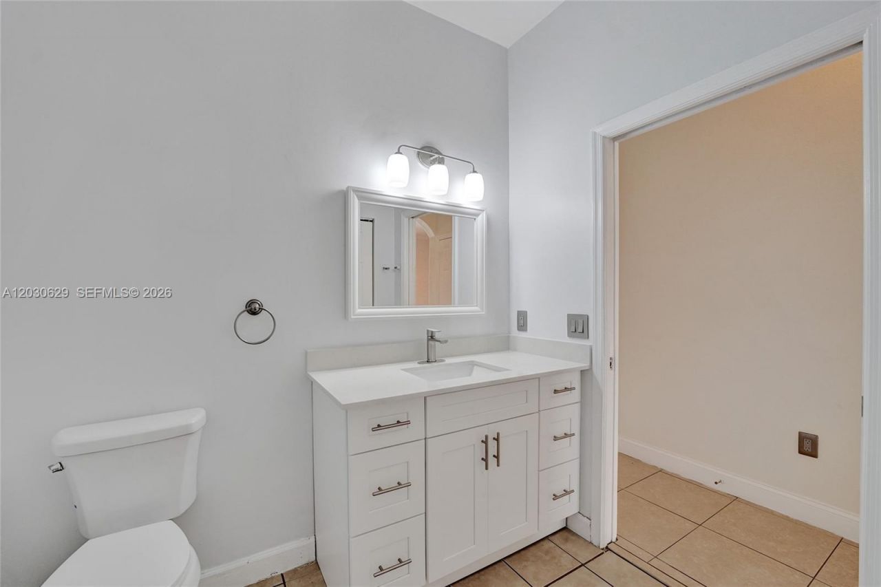 1958 NW 171st Ave , Pembroke Pines, FL 33028 Photo