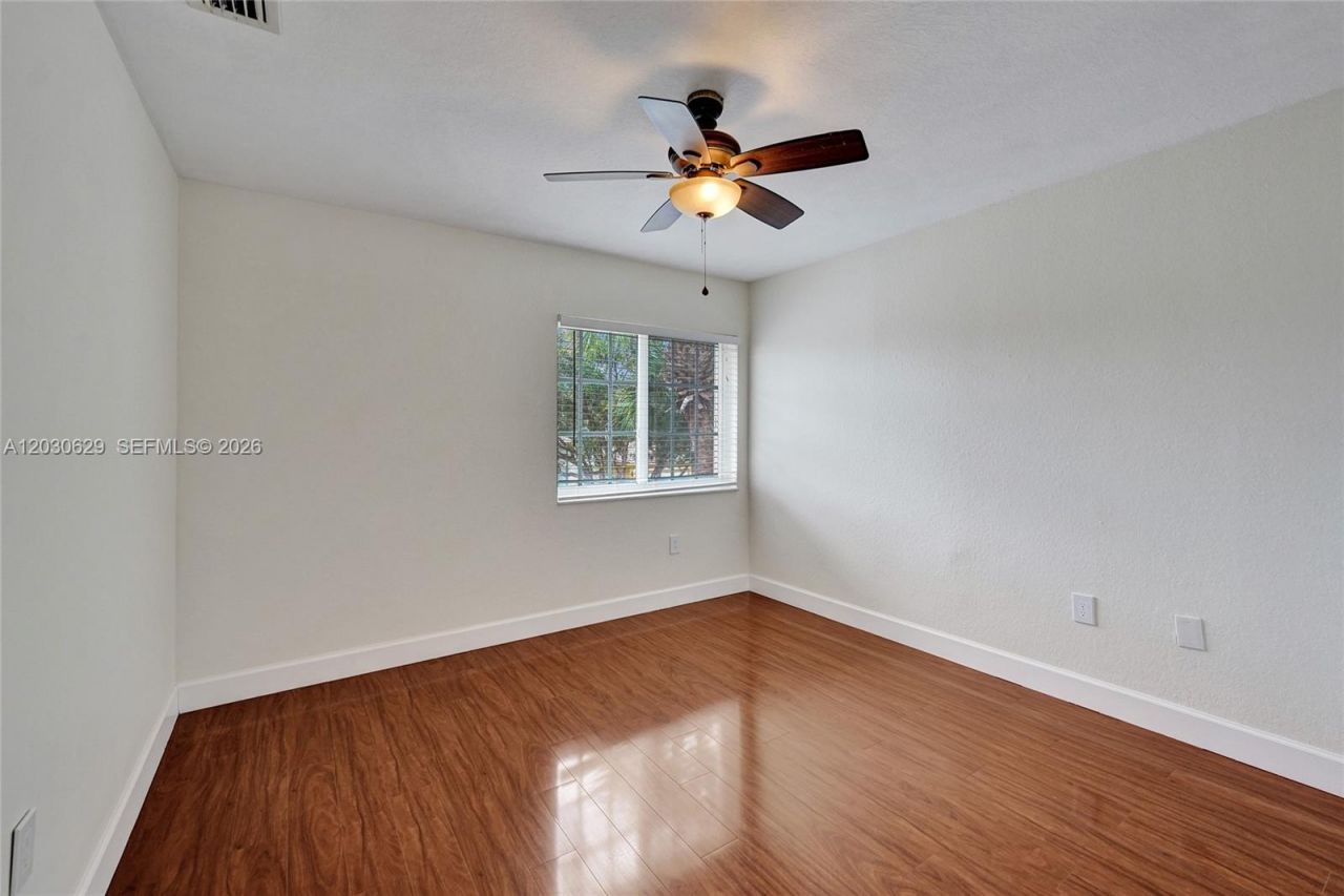 1958 NW 171st Ave , Pembroke Pines, FL 33028 Photo