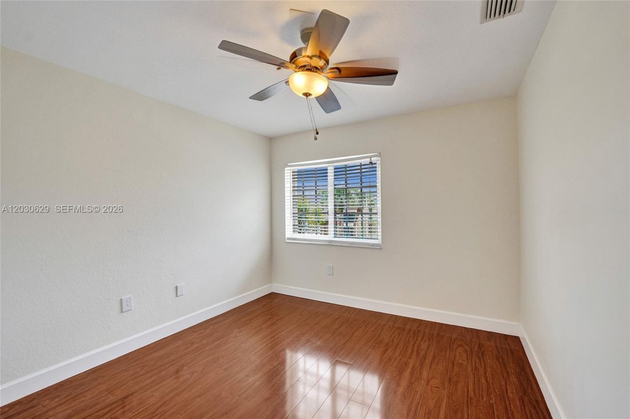 1958 NW 171st Ave , Pembroke Pines, FL 33028 Photo