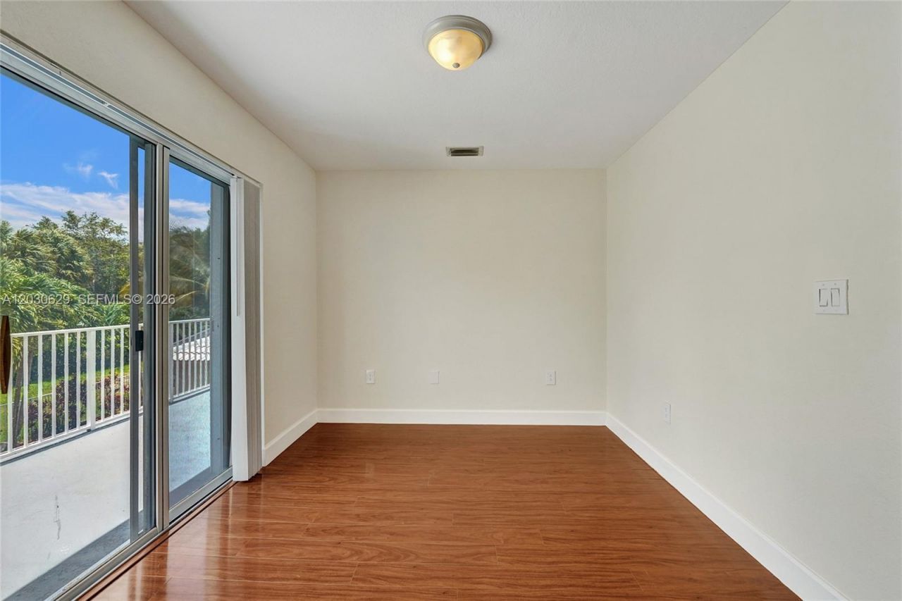 1958 NW 171st Ave , Pembroke Pines, FL 33028 Photo