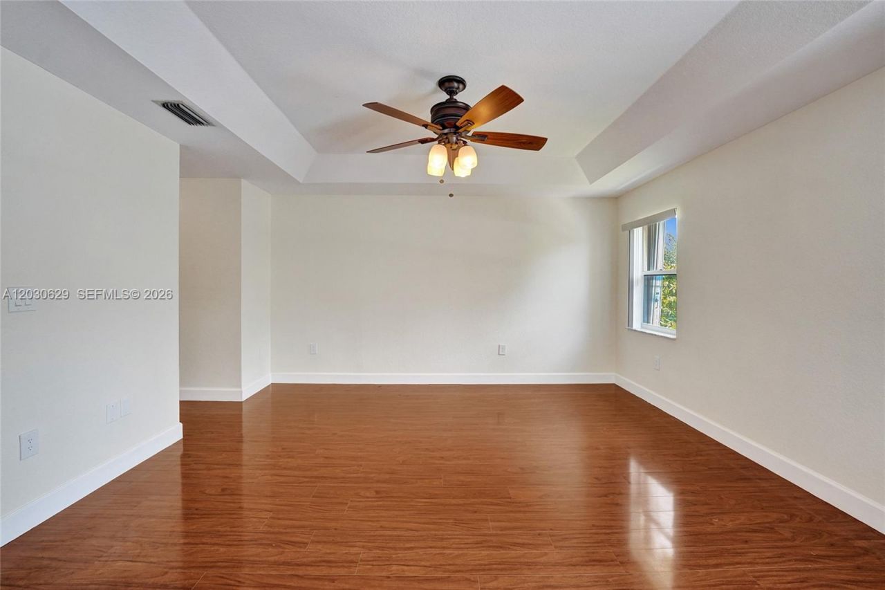 1958 NW 171st Ave , Pembroke Pines, FL 33028 Photo