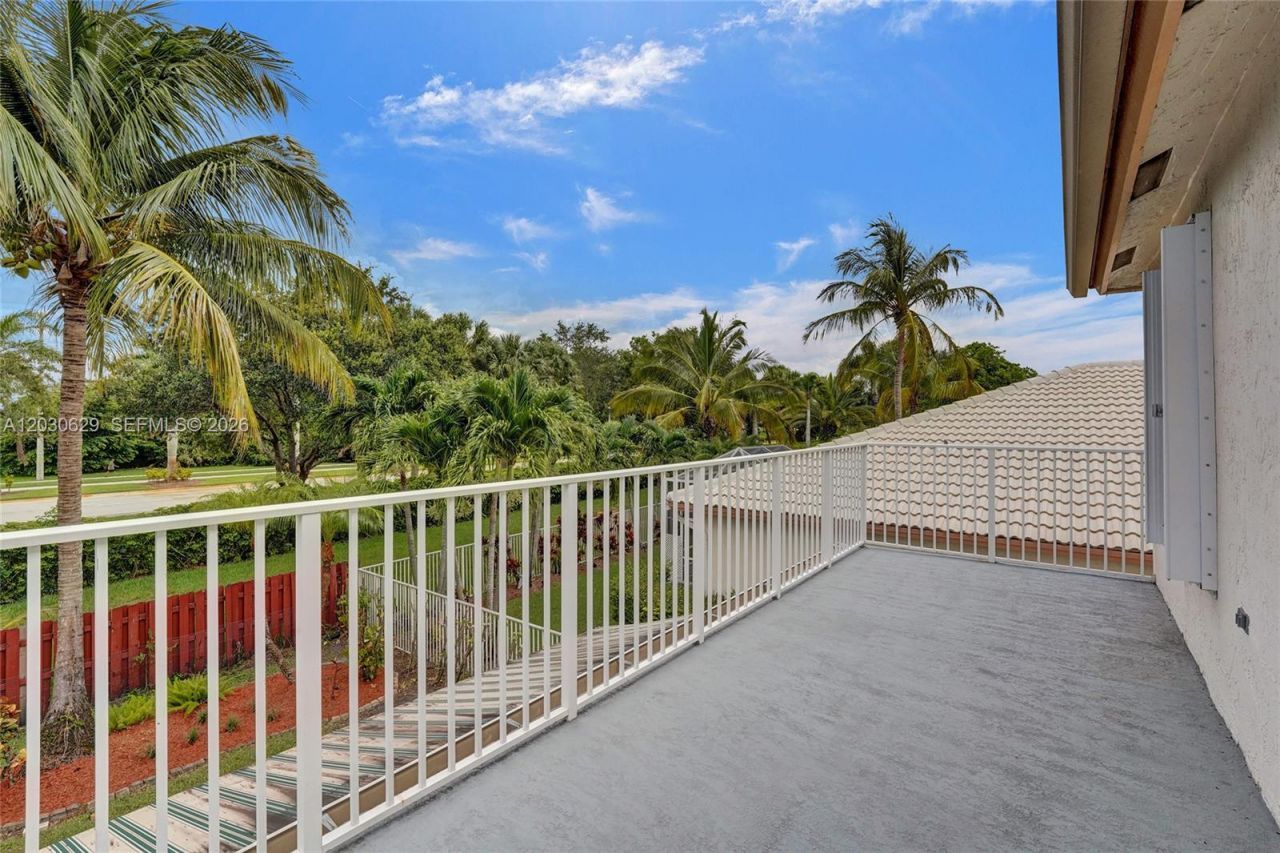 1958 NW 171st Ave , Pembroke Pines, FL 33028 Photo