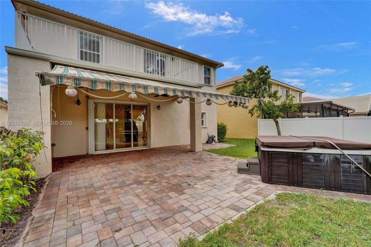 1958 NW 171st Ave , Pembroke Pines, FL 33028 Photo
