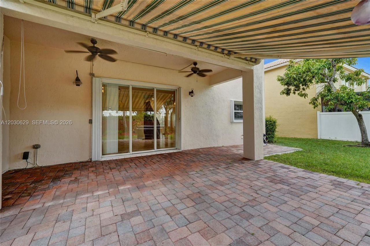 1958 NW 171st Ave , Pembroke Pines, FL 33028 Photo