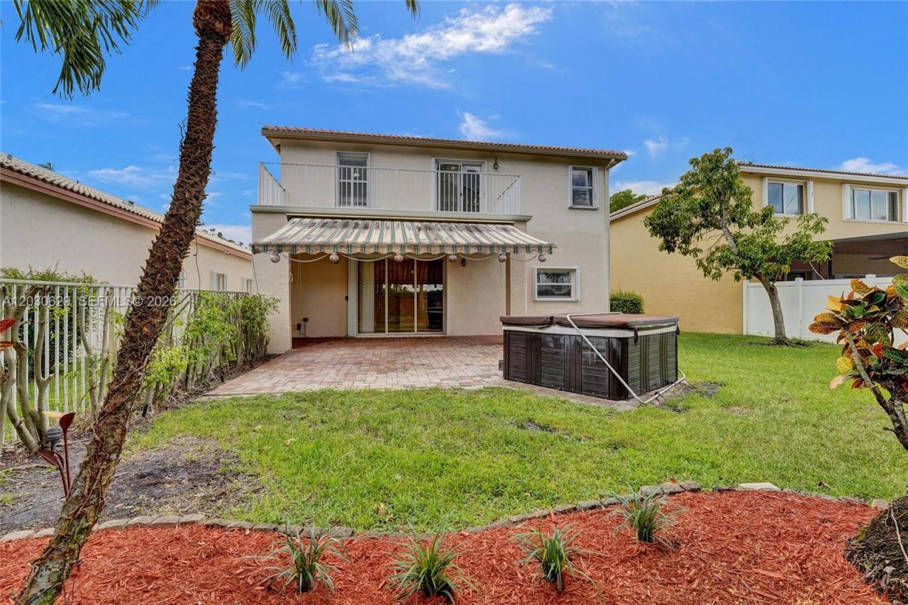 1958 NW 171st Ave , Pembroke Pines, FL 33028 Photo