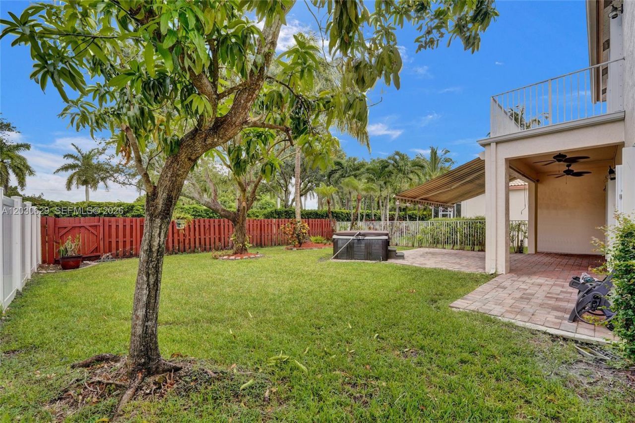 1958 NW 171st Ave , Pembroke Pines, FL 33028 Photo