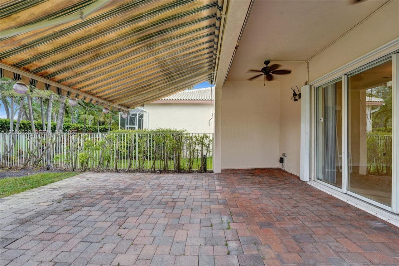 1958 NW 171st Ave , Pembroke Pines, FL 33028 Photo
