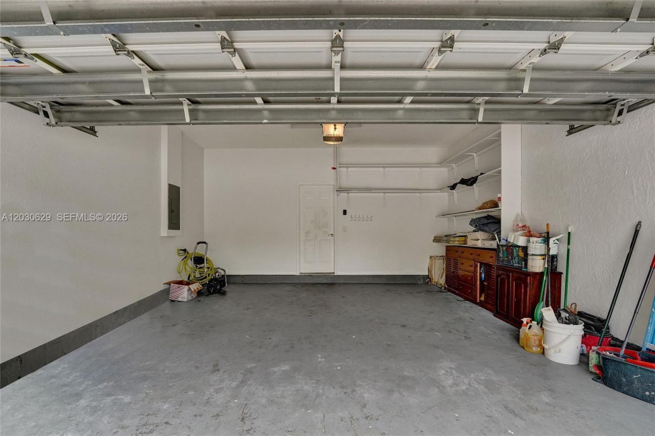 1958 NW 171st Ave , Pembroke Pines, FL 33028 Photo