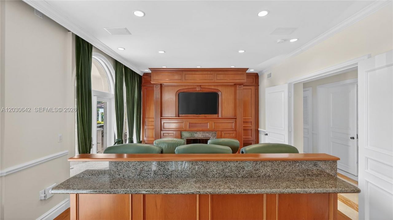 260 Cape Florida Dr , Key Biscayne, FL 33149 Photo