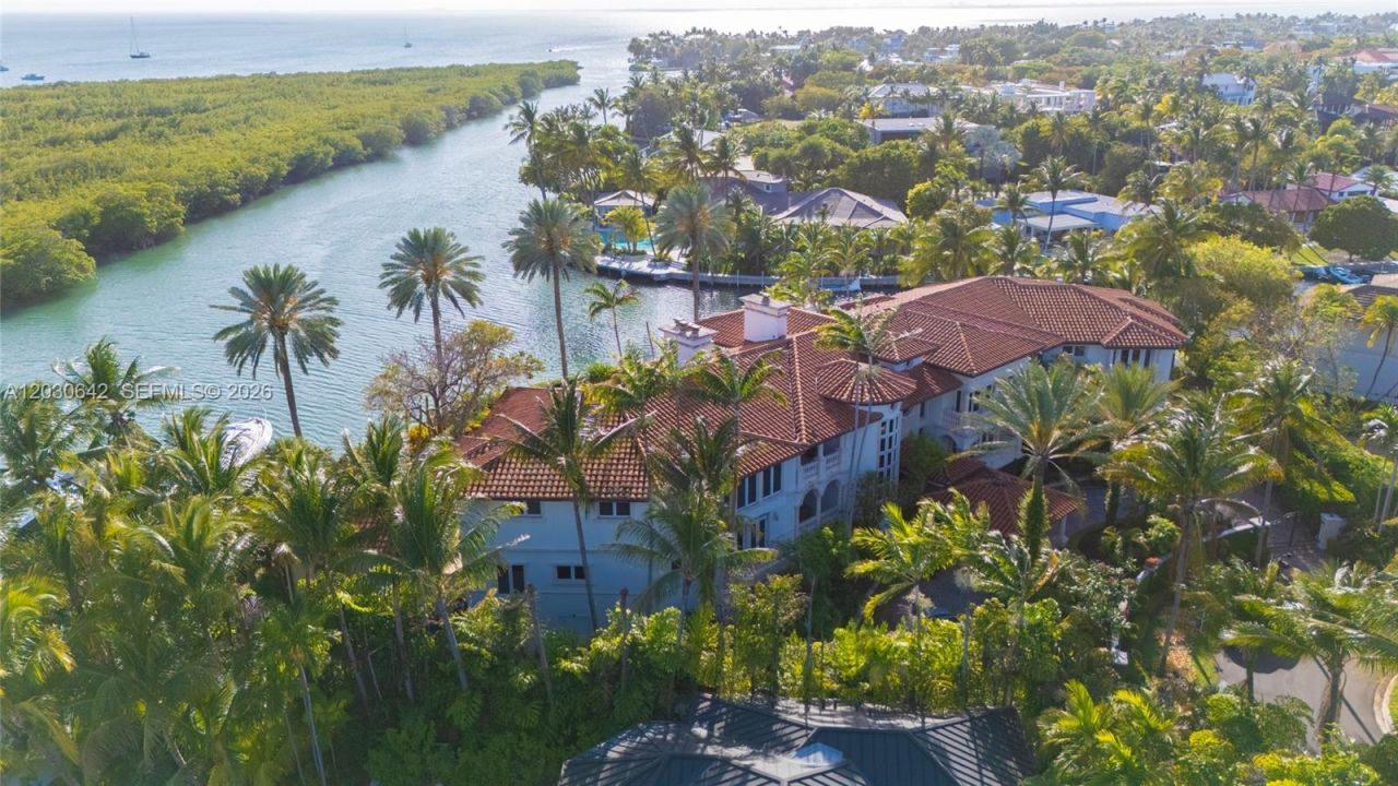 260 Cape Florida Dr , Key Biscayne, FL 33149 Photo