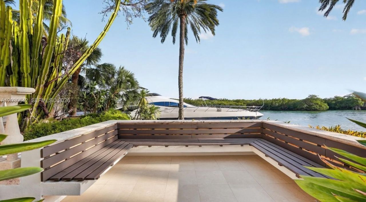 260 Cape Florida Dr , Key Biscayne, FL 33149 Photo