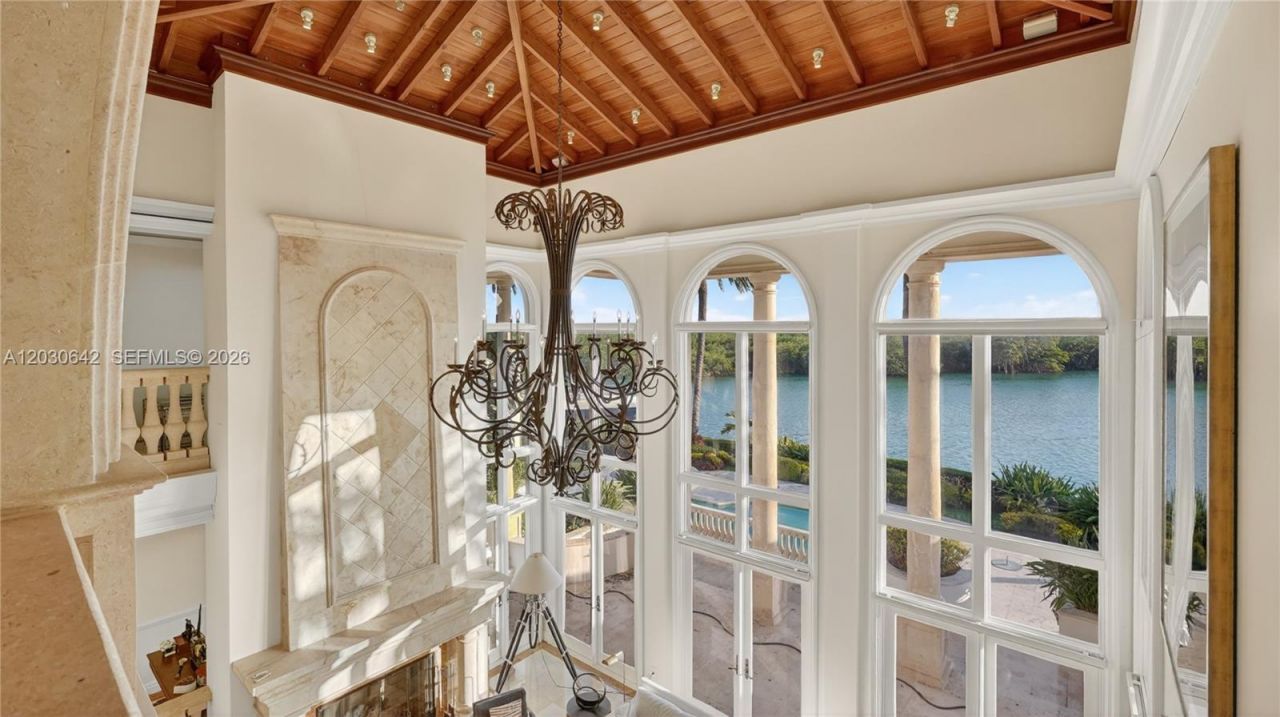 260 Cape Florida Dr , Key Biscayne, FL 33149 Photo