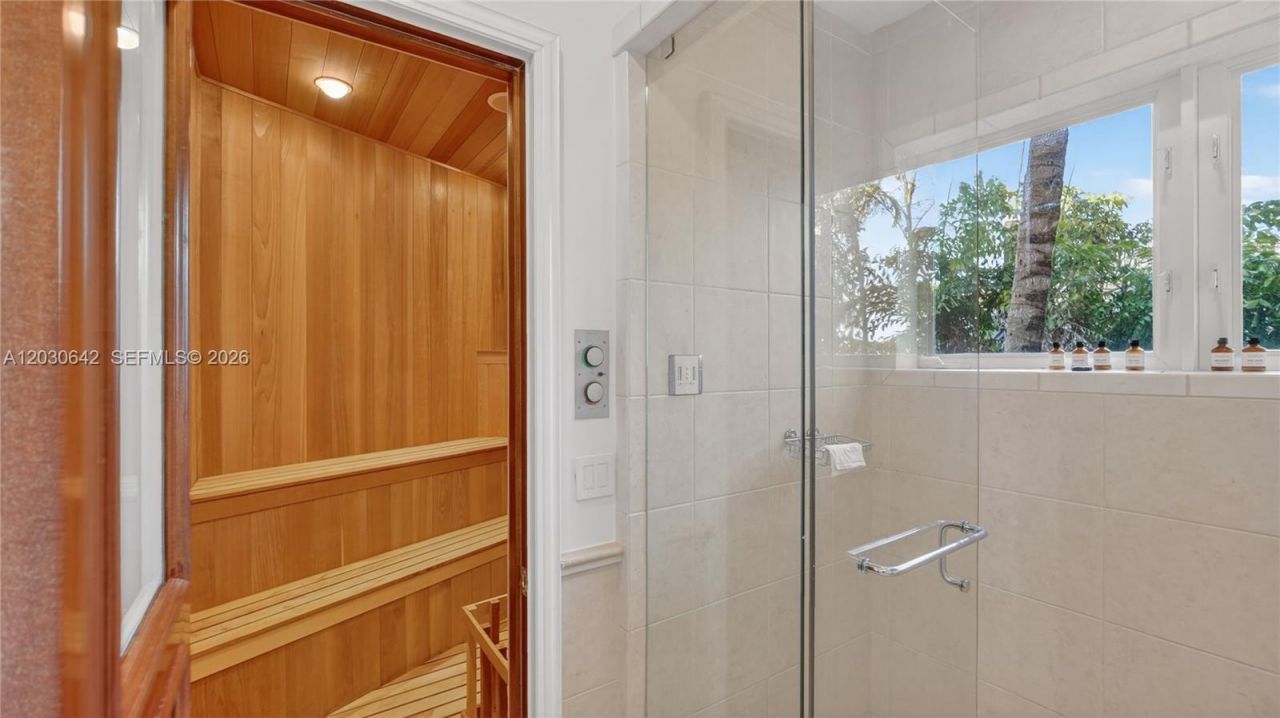 260 Cape Florida Dr , Key Biscayne, FL 33149 Photo